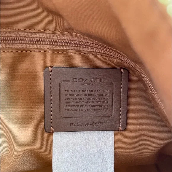 Coach Gallery Tote in Wild Meadow Print-EUC - Picture 6 of 6